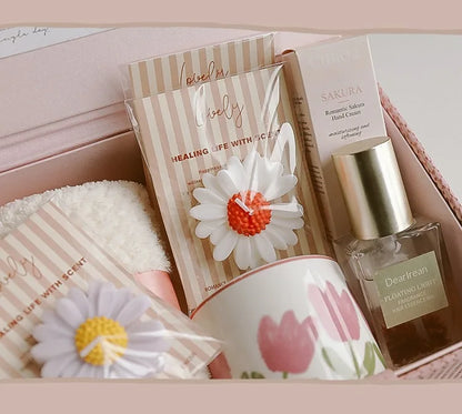 Handmade Daisy Scented Soy Wax Candle