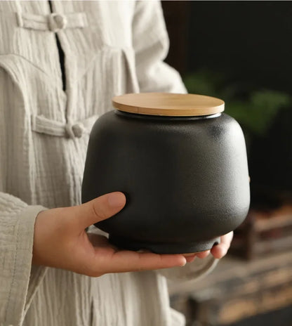 Retro Ceramic Tea Pot Sealed Pu'er Tea Container Chinese Tea Set Decor