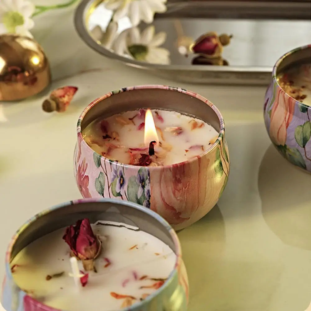 Dried Flower Soy Wax Candle in Tin