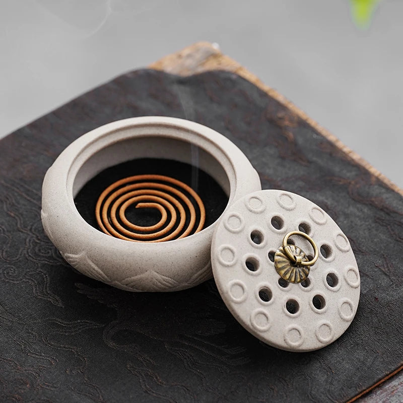 Lotus Ceramic Incense Burner – Retro Aromatherapy Dish for Wormwood, Tea Ceremonies & Home Rituals