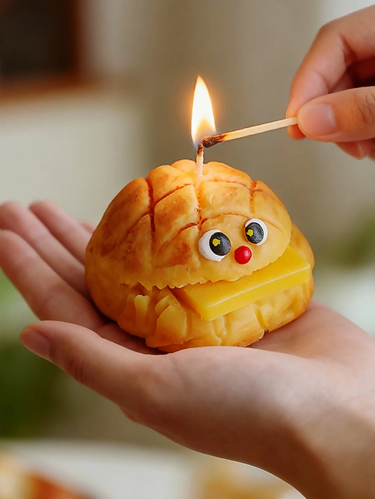 Bread-Shaped Scented Candles — Milk & Coffee Fragrance - Your Ritual Hub 