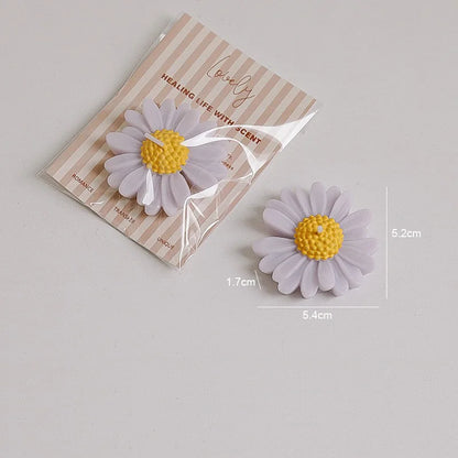 Handmade Daisy Scented Soy Wax Candle