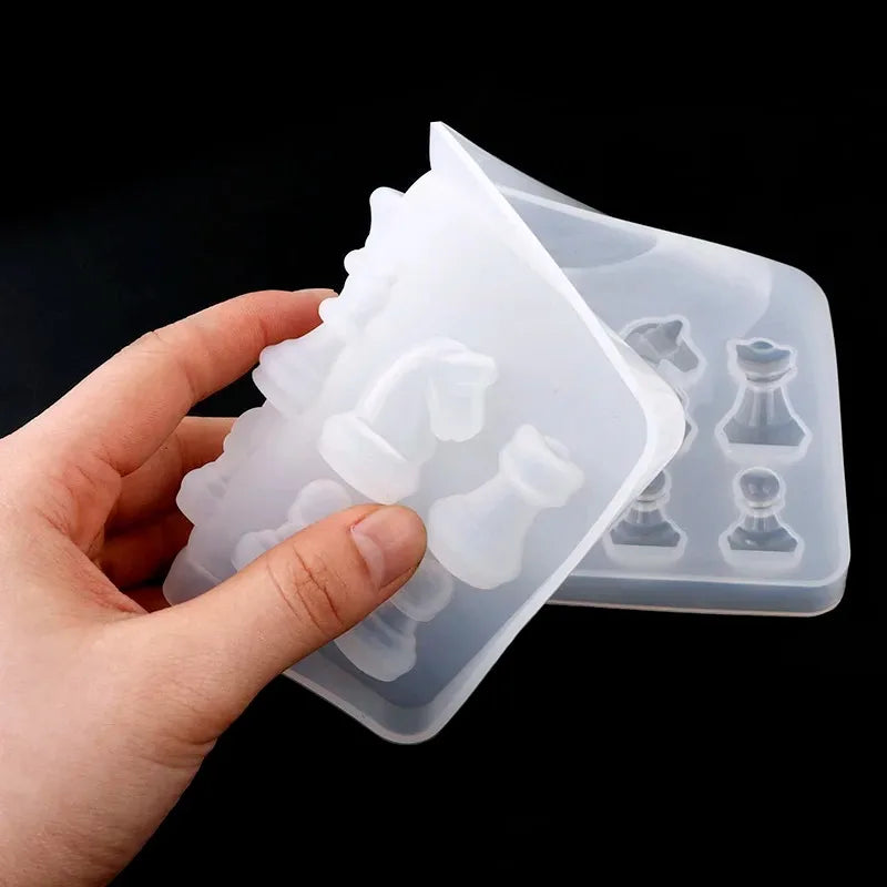 DIY Chess Piece Silicone Mould for Resin & Clay