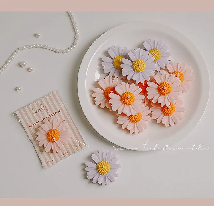 Handmade Daisy Scented Soy Wax Candle
