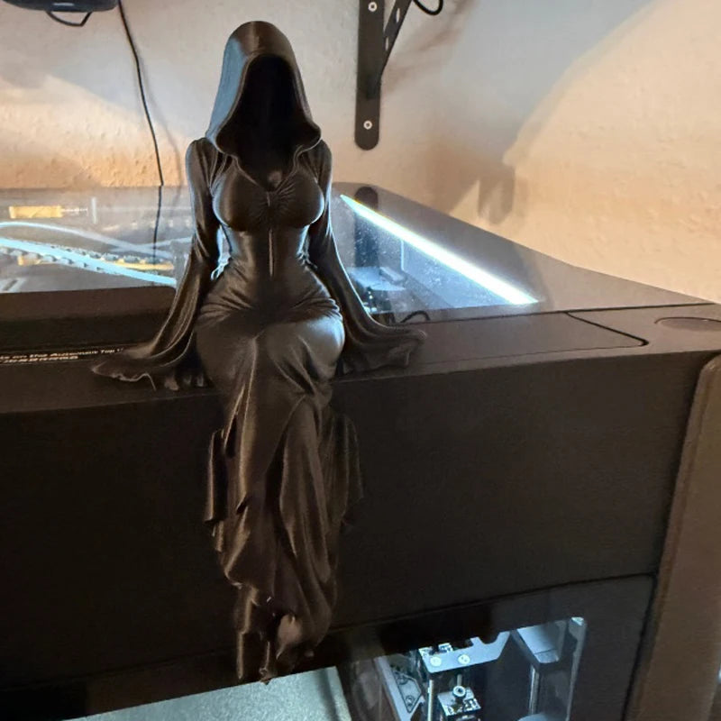 Seated Lady Reaper Statue – 3 Sizes