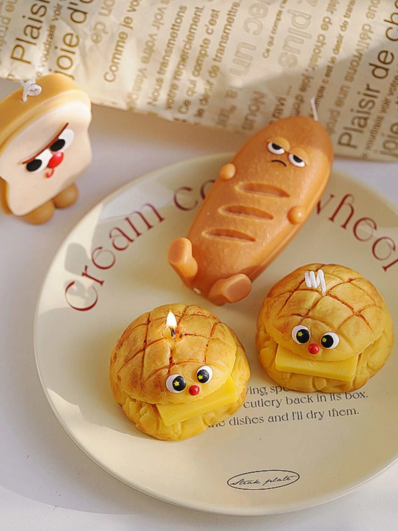 Bread-Shaped Scented Candles — Milk & Coffee Fragrance