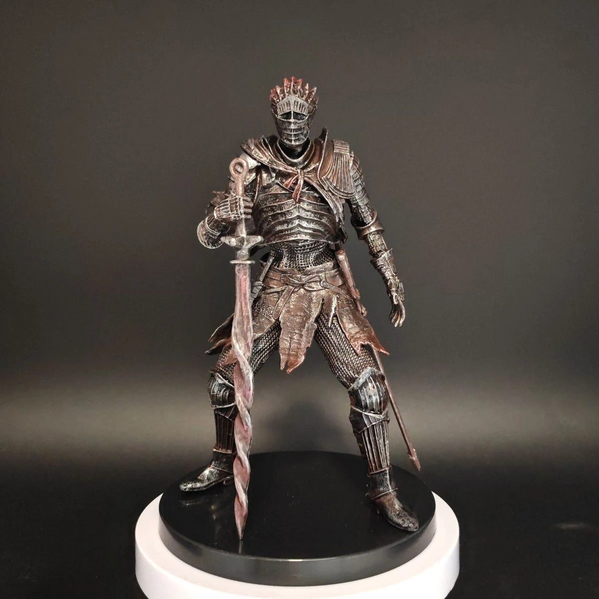 Dark Souls III — Lords of Cinder PVC Action Figure (18cm)
