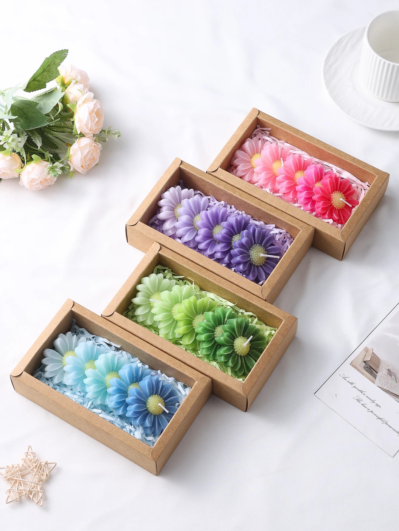 Gradient Macaron Daisy Soy Wax Candle Set