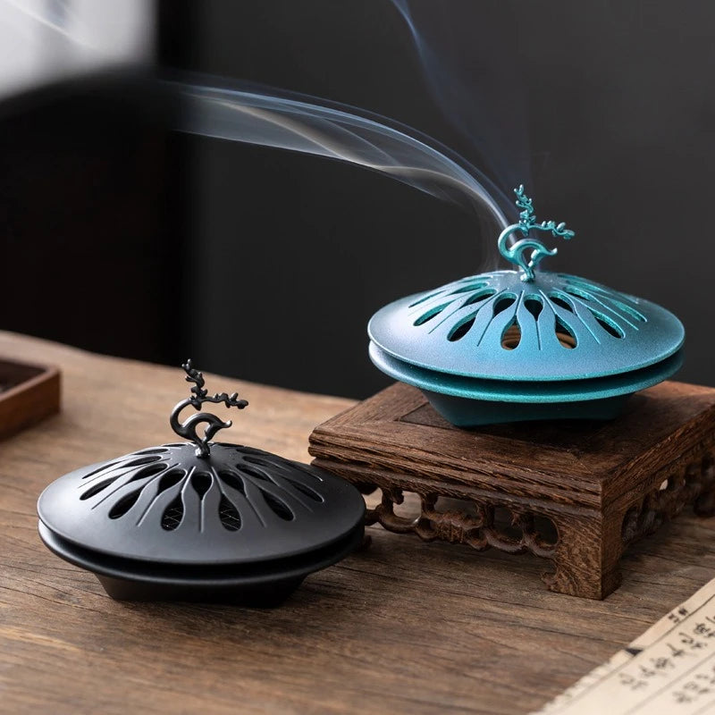 Lucky Deer Backflow Incense Burner – Retro Zinc Alloy Hollow Censer for Home & Ritual