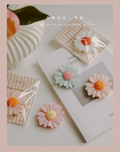 Handmade Daisy Scented Soy Wax Candle